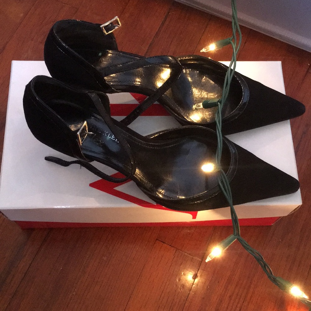 SALE- Anne Klein Anticipate Black Suede Heels 6.5